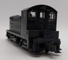 Atlas 6128-2 O Gauge Pennsylvania EMD SW-9 Diesel Locomotive #8523 – 3-Rail EX