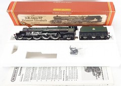 Hornby OO HO British Railways Class 8P “PRINCESS ELIZABETH” Steam Locomotive MIB