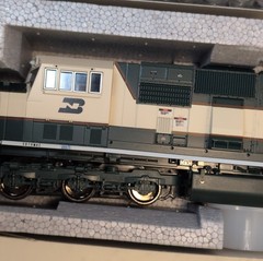 HO KATO 37-6381 EMD SD70MAC CAB HEADLIGHT BURLINGTON NORTHERN BN #9580 EXECUTIVE