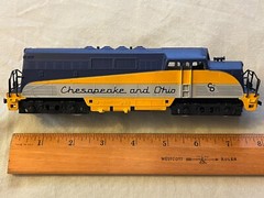 AHM TEMPO CHESAPEAKE AND OHIO HO DIESEL LOCOMOTIVE 1845