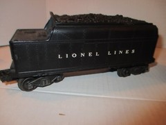 Lionel Trains 2035 Engine Locomotive & 6466W Whistle Tender