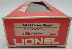 Lionel 6-8250 O Gauge Santa Fe GP9 Powered Diesel Engine #8250/Box