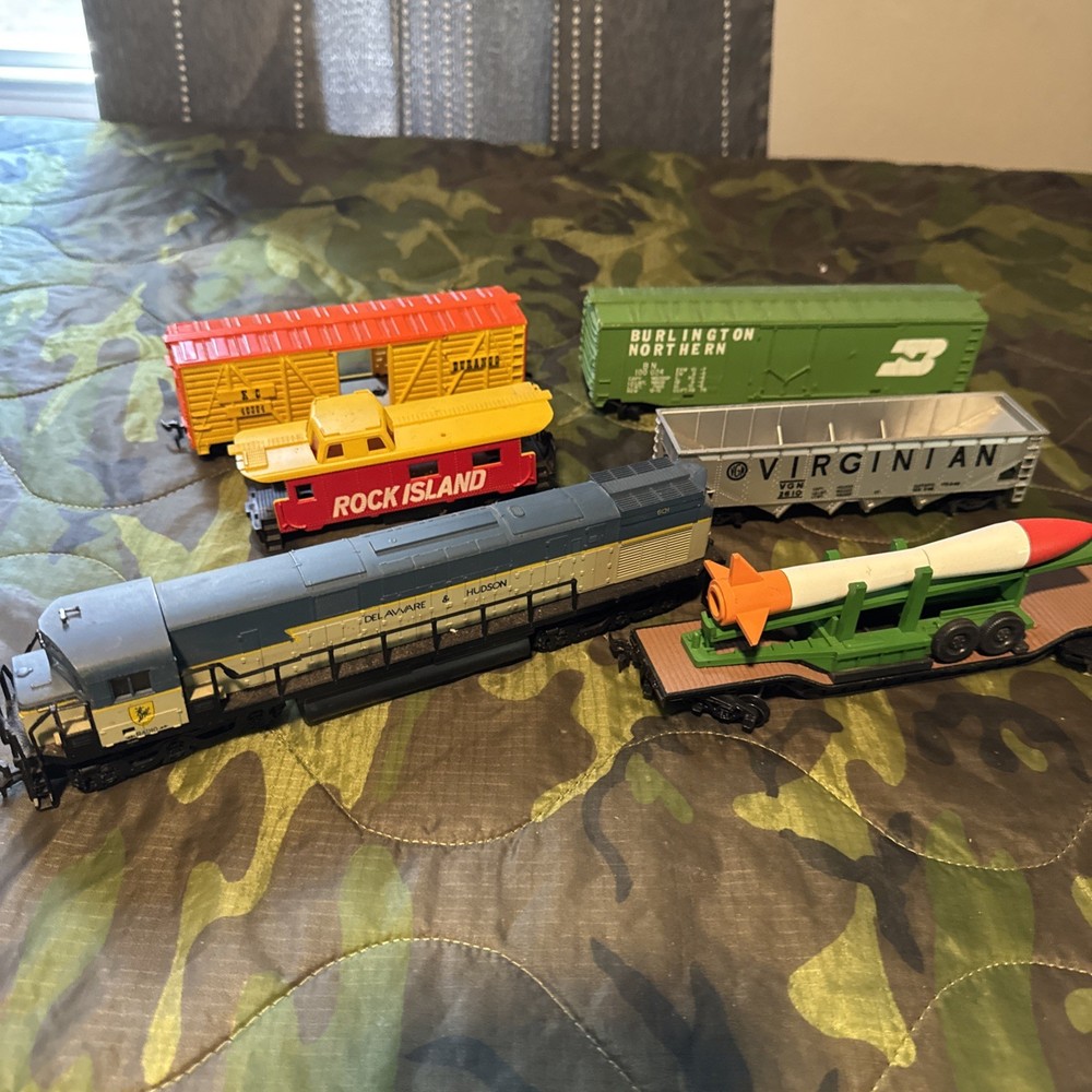 Life-Like HO Burlington Durango Virginia Rhode IslanAlco Century C628 Locomotive