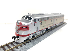 HO Broadway Ltd 2356 CB&Q EMD E8A #9967 -DC/DCC Paragon 2 Sound