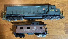 HO Scale Athearn PRR Pennsylvania EMD SD45 Diesel Locomotive #6232 Tested Works