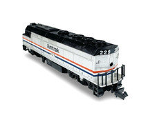 #7601 Life-Like N Scale Amtrak F40 Locomotive w/Dummy and Caboose Set