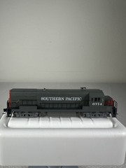 Atlas N Scale SP Southern Pacific GE U25B 4460 Diesel Locomotive 6714 Gray Red