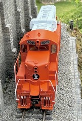HO Scale InterMountain Illinois Central #8005 Paducah Rebuilt GP10 DCC/Sound/NIB