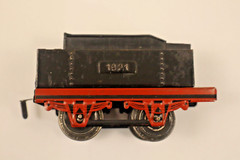 Vintage WWII Era Clockwork O Gauge US-Zone Germany #40281 Locomotive w/ Tender