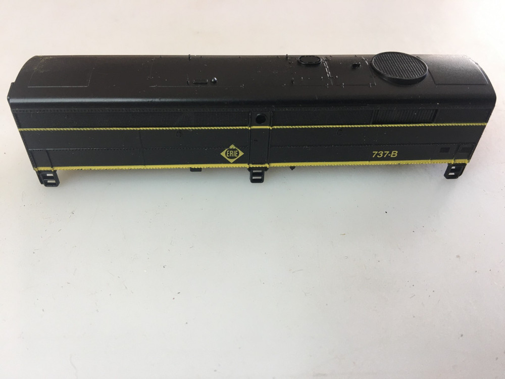 Erie B-Unit 737-B Shell Only Missing Step N Scale Trains