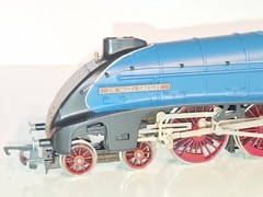 Hornby R528 Ltd Ed #31 Sir Nigel Gresley A4. New Old Stock. Mint Cond. Boxed. OO