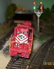 LEHIGH VALLEY GP-18 # 305 PROTO 2000