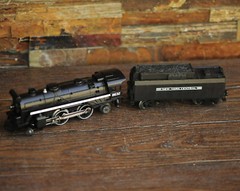 Lionel O Gauge New York Central Flyer 4-4-2 Locomotive 8632 & Whistle Tender
