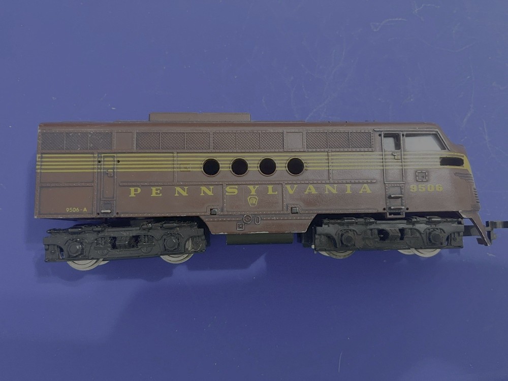 Parkway FT Locomotive – Pennsylvania # 9506