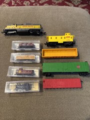 Mixed Lot Of 9 Locomotive Trains Union Pacific, AT & SF And More (TD)