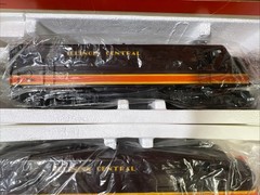 Lionel MPC Illinois Central F-3 ABA 6-8580 PWR& 6-8582 Dummy & 6-8581 F3-B Unit