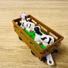 Brown Farm Animal Cart with Cows – Thomas & Friends Trackmaster TOMY Trains