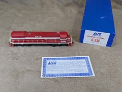 ALCO Models HO Brass D-137 G.E. U-33C Diesel Locomotive BSW 3318 RED WHITE