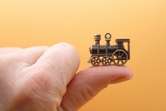 Train Engine 1:100 Scale Zinc Alloy Steam Locomotive for Model Railroad, Village