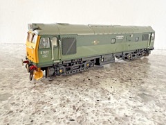BACHMANN CLASS 25/3 B0-B0 DIESEL TWO TONE GREEN TAMWORTH CASTLE DCC FITTED