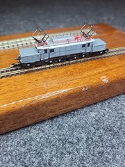 Marklin Z Scale DR Class E94 Crocodile Electric Locomotive Out Of Set 8887