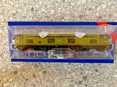 HELJAN BR CLASS 53 D0280 “FALCON” IN PROTOTYPE LIME GREEN. DCC FITTED