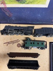 Vintage Fleischmann HO Scale Model Train Set W/ Locomotive & Freight Cars