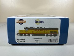 HO Athearn RTR DCC Sound Union Pacific SD40T-2 #2911