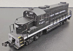 LIFE LIKE N GAUGE 6107 NEW YORK CENTRAL #7093 GP-20 DIESEL LOCOMOTIVE