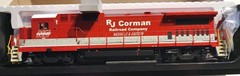 Atlas Master Silver Series HO Scale Dash 8-40B Locomotive RJ Corman #8572