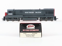 HO Scale Atlas 8526 SP Southern Pacific U33C Diesel Locomotive #8585