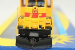 Athearn HO SP Southern Pacific Kodachrome EMD SD45T-2 Locomotive #9207 DCC Ready