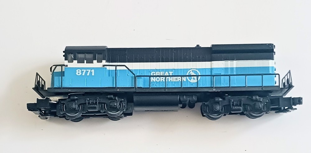 LIONEL O GAUGE # 8771 GREAT NORTHERN DIESEL LOCOMOTIVE