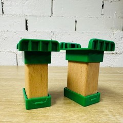 Green Track Riser x2 – Thomas The Tank Engine & Friends Wooden Railway Trains
