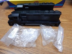 2) GP-2 UNDECORATED DIESEL LOCOMOTIVE HO GAUGE USED IN WRONG BOXES BOTH RUN GOOD