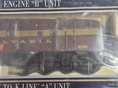 K-LINE K2580 PENNSYLVANIA F7 POWERED B-UNIT #5792, TUSCAN FINISH SEALED