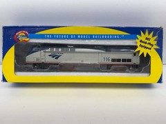 Athearn HO AMD-103 GE No.99230 Genesis Amtrak #116 Diesel Locomotive