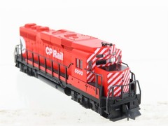 N Scale Atlas 4704 CP Canadian Pacific GP30 Diesel Locomotive #5000