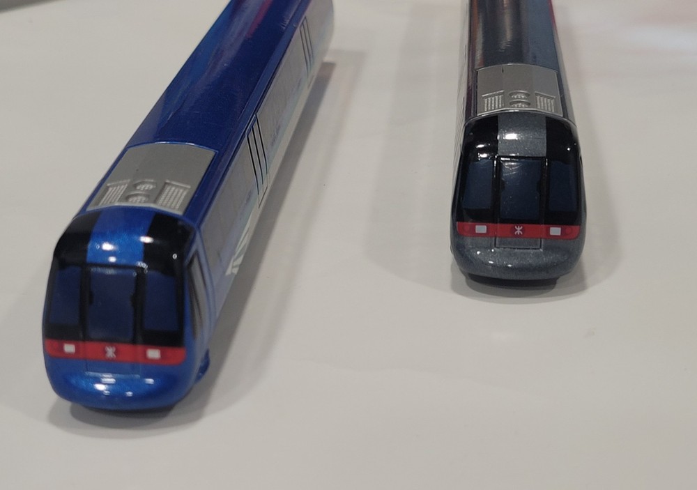 Hong Kong MTR 1/136 Diecast Mini Model Train Set – Airport Express & Tung Chung