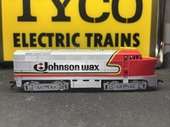 Tyco Shark Nose HO Diesel Engine From Johnson Wax Set, Runs, All Steps, Clean