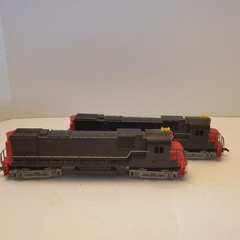 Tyco Custom Painted 4301 Engine And Dummy Pair Marked Hong Kong