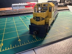 HO KATO 37-042 EMD GP35 AT & SANTA FE # 2848 WARBONNET PHASE 1B complete OB