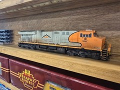Scaletrains Navajo Mines pair weathered w DCC loksound. warbonnet atsf ns bnsf