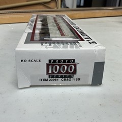 Proto Series 1000 F3B CB & Q #116B Powered Locomotive