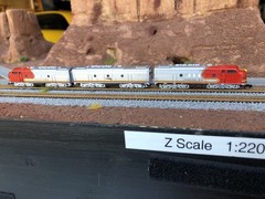 Z Scale Marklin Santa Fe red Diesel Locomotives DCC and sound Rare And Led