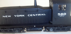 WALTHERS HO 932-1357 EMD SW-1 NYC NEW YORK CENTRAL RUNS OB LOOKS UN USED