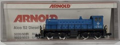 RARE NIB Arnold 5025 Alco S-2 loco Boston & Maine BM #1260 Blue Bird Scheme Cust
