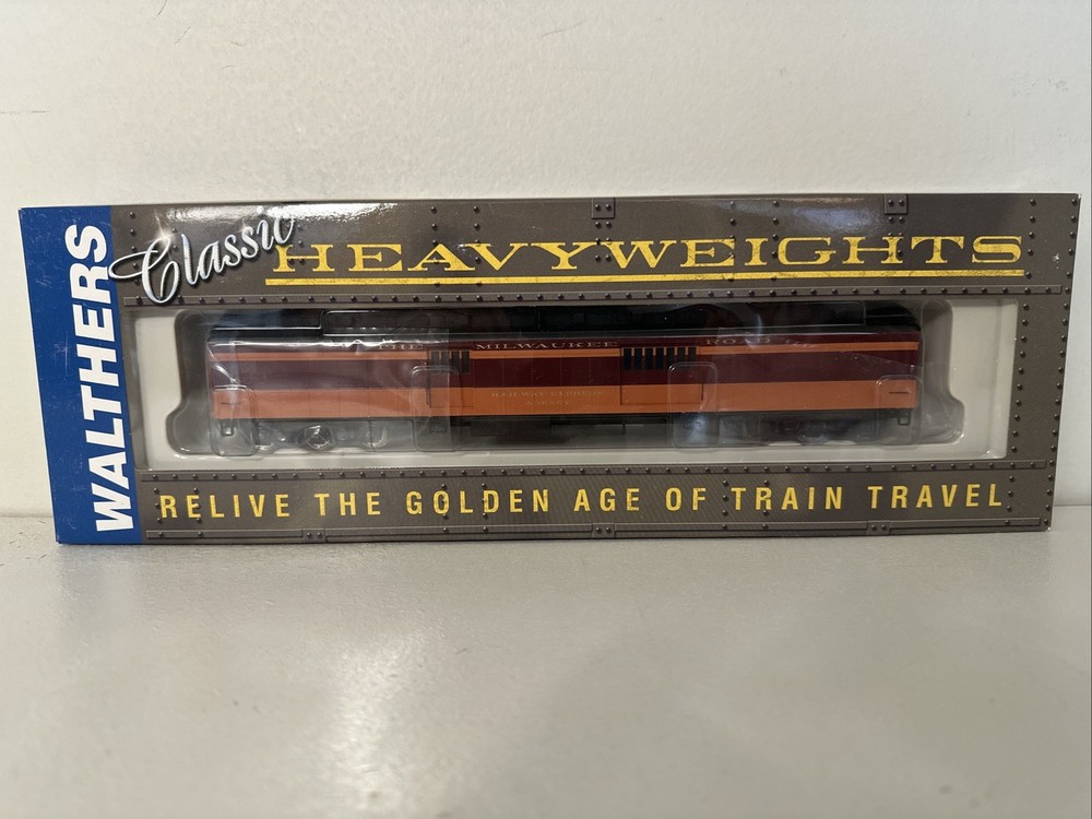 HO scale, Walthers, Baggage Bar 70ft ACF, MILW