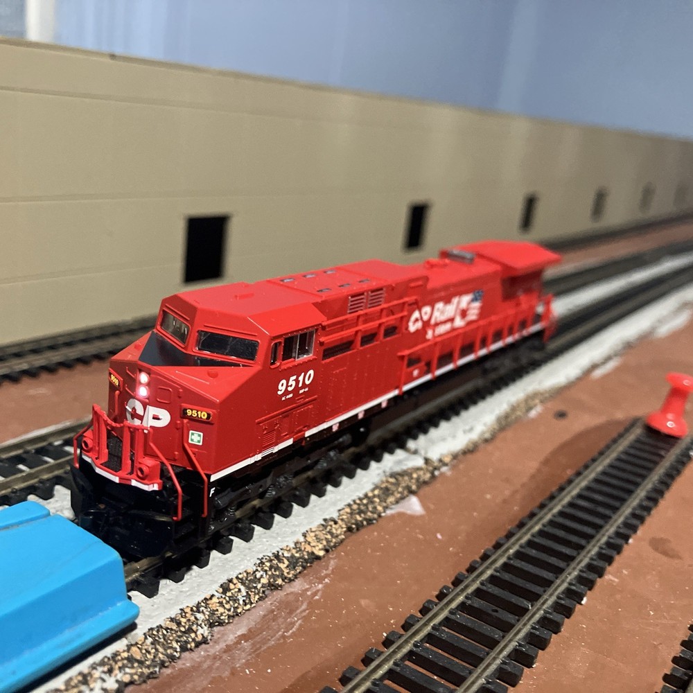 N Scale Kato 176-7211 AC4400CW Canadian Pacific CP 9510 DCC Sound ESU LokSound