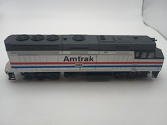 Walthers – Amtrak #303 F40PH HO Diesel Locomotive